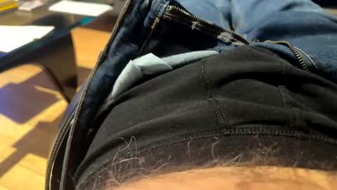 benz10001 online show from February 16, 4:19 am