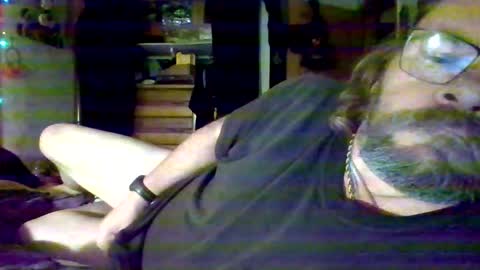 Snapshot of bergeeric1970 chatting on December 22, 9:06 am bergeeric1970 online show from December 22, 9:06 am