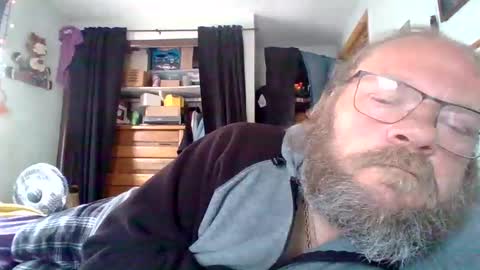 Snapshot of bergeeric1970 chatting on April 29, 3:05 pm bergeeric1970 online show from April 29, 3:05 pm
