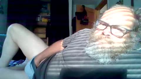 bergeeric1970 online show from June 16, 12:19 pm