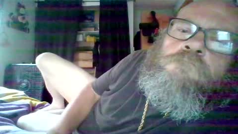 bergeeric1970 online show from June 19, 12:53 pm