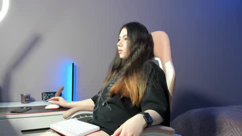 Snapshot of beriesniks chatting on January 17, 3:00 pm BeriesNiks online show from January 17, 3:00 pm