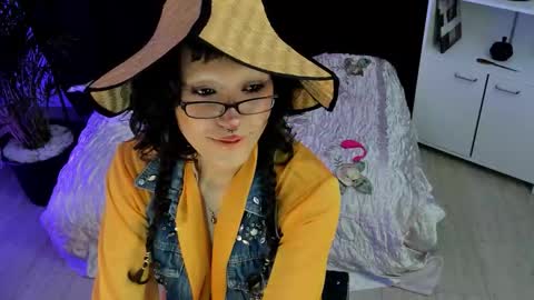 Snapshot of berkanasolde chatting on October 28, 7:12 am Berki new account online show from October 28, 7:12 am