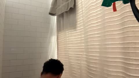 berriess_ online show from February 15, 12:58 pm