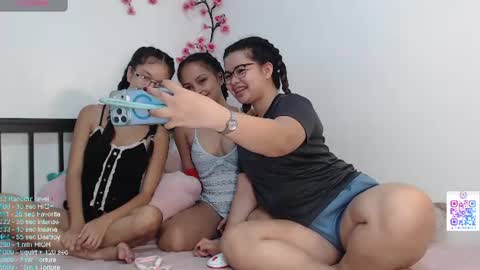 SnowClairee online show from July 8, 6:51 am