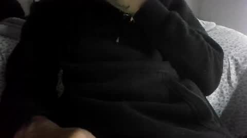 Snapshot of bertdollaz757 chatting on November 9, 8:40 pm ToxicPipe757 online show from November 9, 8:40 pm