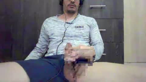 Snapshot of bestfreecammodels chatting on January 15, 12:04 pm bestfreecammodels online show from January 15, 12:04 pm