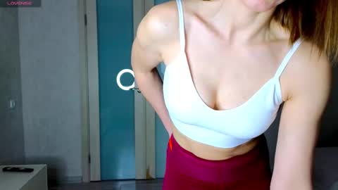 Snapshot of bestgirls2021 chatting on March 3, 2:15 am Hellen and Natali online show from March 3, 2:15 am