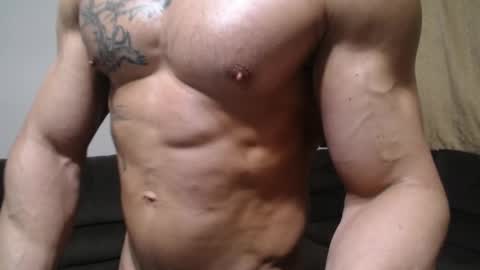 Snapshot of bestmuscle chatting on June 8, 1:28 am bestmuscle online show from June 8, 1:28 am