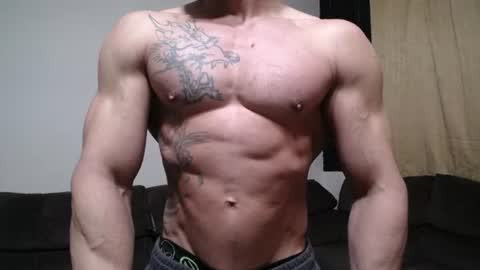 Snapshot of bestmuscle chatting on June 16, 10:34 pm bestmuscle online show from June 16, 10:34 pm