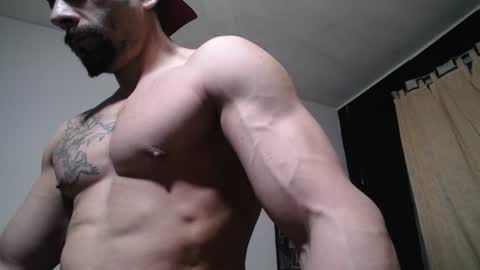 Snapshot of bestmuscle chatting on July 18, 11:19 pm bestmuscle online show from July 18, 11:19 pm