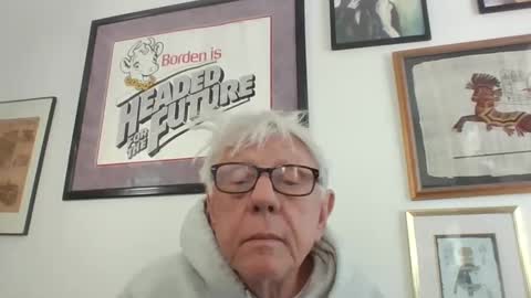 Snapshot of bestshot1951 chatting on December 15, 3:05 pm bestshot1951 online show from December 15, 3:05 pm