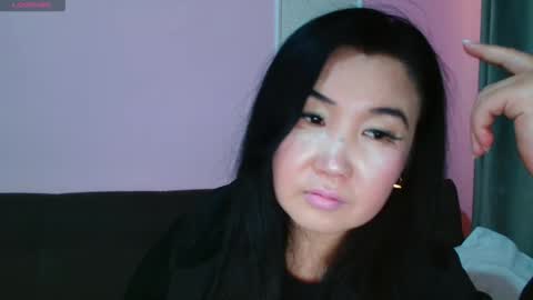 Snapshot of bet_lu chatting on October 15, 4:56 am Bet Lu online show from October 15, 4:56 am