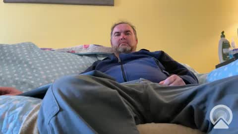 Snapshot of beta_bator chatting on December 5, 2:22 pm beta_bator online show from December 5, 2:22 pm