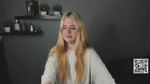 Snapshot of betany_fokss chatting on June 26, 9:14 am Bella Schedule GMT2 Mon Tue Wed Thu Fri Sat Sun 8 am from 2pm online show from June 26, 9:14 am