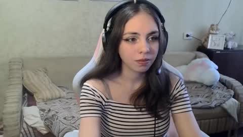 Snapshot of bethany_tease chatting on February 15, 10:47 am bethany_tease online show from February 15, 10:47 am