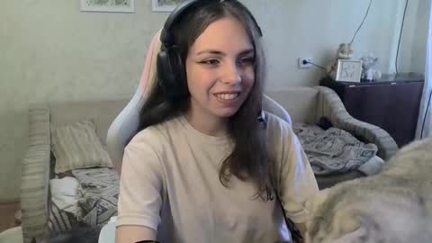 Snapshot of bethany_tease chatting on February 17, 10:45 am bethany_tease online show from February 17, 10:45 am