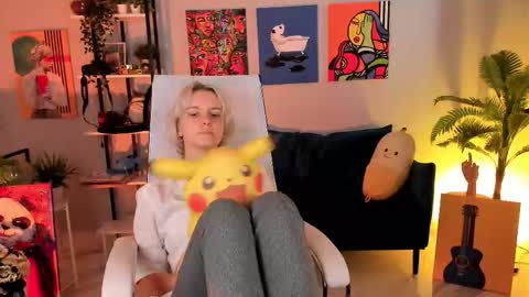 Snapshot of bethanycloud chatting on October 4, 5:49 am Bethany online show from October 4, 5:49 am