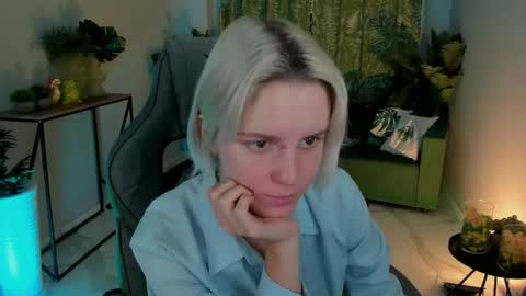 Snapshot of bethanycloud chatting on October 15, 2:33 am Bethany online show from October 15, 2:33 am