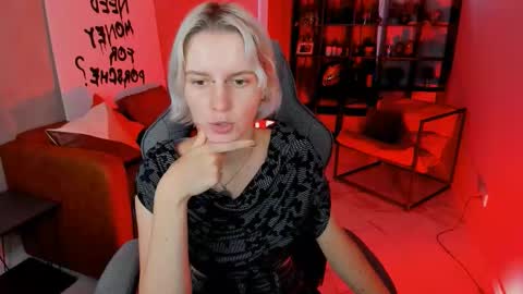 Snapshot of bethanycloud chatting on October 20, 5:41 am Bethany online show from October 20, 5:41 am