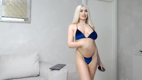 bethierusse online show from February 27, 10:53 pm