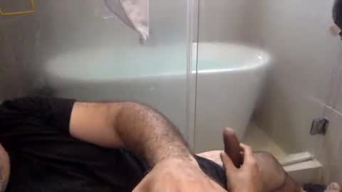 Snapshot of betoooox chatting on January 5, 5:09 pm Virtual Gentleman online show from January 5, 5:09 pm