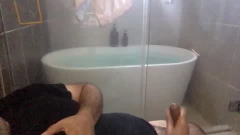 Snapshot of betoooox chatting on January 19, 1:44 pm Virtual Gentleman online show from January 19, 1:44 pm