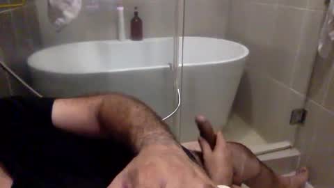 Snapshot of betoooox chatting on February 2, 12:30 am Virtual Gentleman online show from February 2, 12:30 am