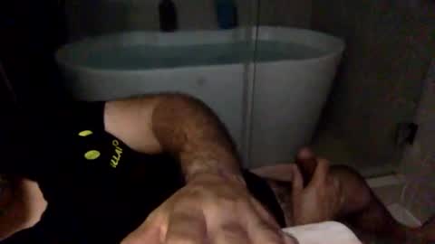 Snapshot of betoooox chatting on February 16, 10:43 am Virtual Gentleman online show from February 16, 10:43 am