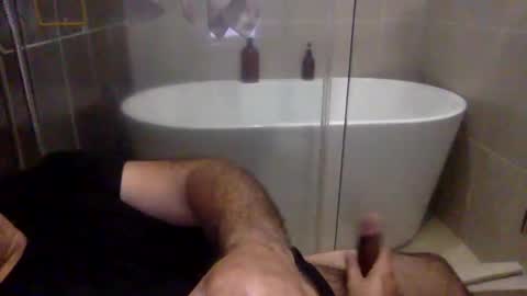 Snapshot of betoooox chatting on October 4, 12:25 pm Virtual Gentleman online show from October 4, 12:25 pm