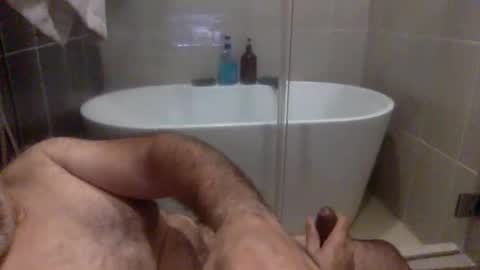 Snapshot of betoooox chatting on November 17, 5:46 am Virtual Gentleman online show from November 17, 5:46 am