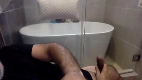 Snapshot of betoooox chatting on January 8, 2:41 pm Virtual Gentleman online show from January 8, 2:41 pm