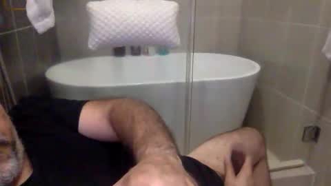 Snapshot of betoooox chatting on January 13, 4:29 am Virtual Gentleman online show from January 13, 4:29 am