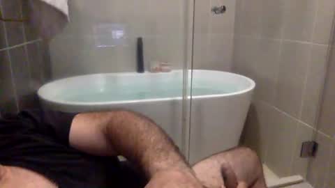 Snapshot of betoooox chatting on February 9, 4:16 am Virtual Gentleman online show from February 9, 4:16 am