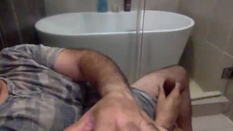 Snapshot of betoooox chatting on February 26, 10:25 am Virtual Gentleman online show from February 26, 10:25 am