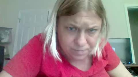 Snapshot of betsygore78 chatting on February 11, 5:40 pm betsygore78 online show from February 11, 5:40 pm