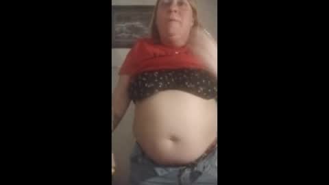 Snapshot of betsygore78 chatting on February 16, 5:36 am betsygore78 online show from February 16, 5:36 am