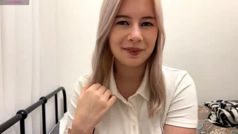 BlondeReka ITS MY 1st DAY HERE online show from November 21, 12:48 pm