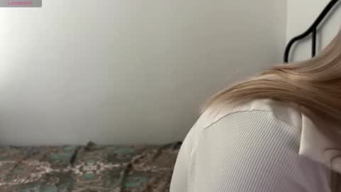 BlondeReka ITS MY 1st DAY HERE online show from November 27, 6:15 am