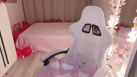 Betty online show from December 20, 1:40 pm