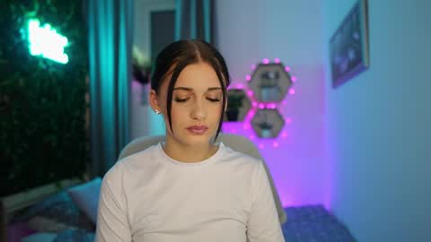 Betty Grey online show from September 18, 6:21 pm