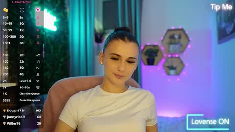 Betty Grey online show from October 17, 8:11 pm