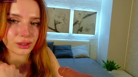 Snapshot of bettyrouse chatting on May 28, 8:39 pm Betty online show from May 28, 8:39 pm