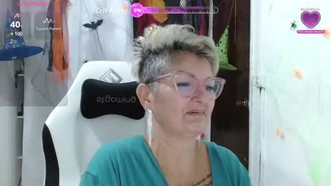 Snapshot of bety_cum3 chatting on October 11, 9:30 am bibiana online show from October 11, 9:30 am
