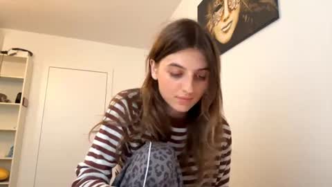 Snapshot of beulahweikert chatting on July 15, 4:12 pm Lina online show from July 15, 4:12 pm
