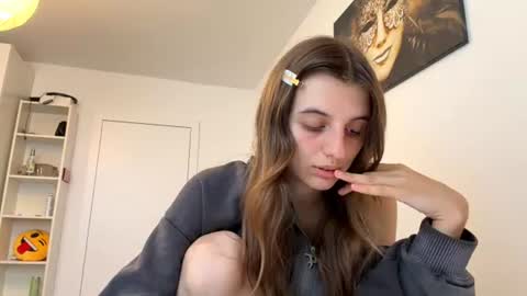 Snapshot of beulahweikert chatting on July 27, 5:20 pm Lina online show from July 27, 5:20 pm