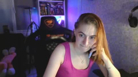 beverly_yay online show from May 3, 9:54 pm