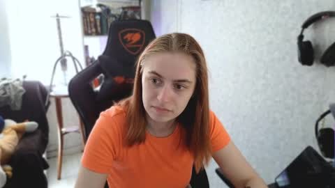 beverly_yay online show from May 8, 9:25 am