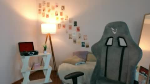 Lilly online show from April 13, 9:26 am