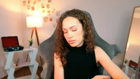 Lilly online show from April 15, 2:46 pm